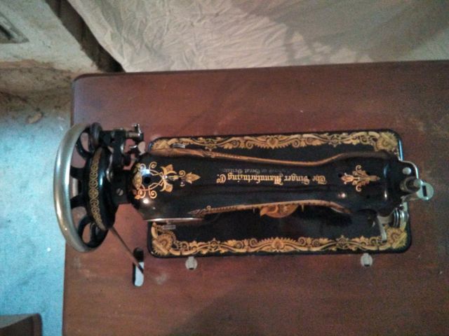 màquina coser singer antigua
