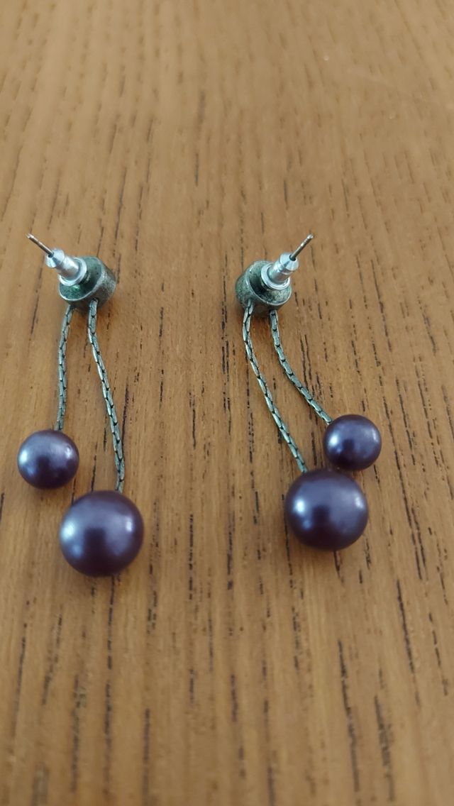 Pendientes morados