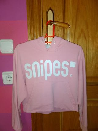 Sudadera corta Snipes rosa y blanco de segunda mano por 7 EUR en Molins de  Rei en WALLAPOP