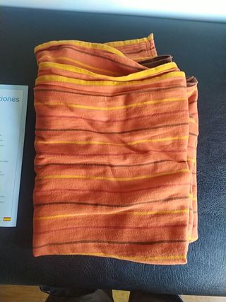Fular tejido Hoppediz de segunda mano por 25 EUR en Zaragoza en WALLAPOP