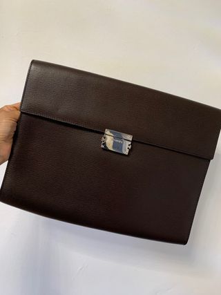 LOEWE MALETIN PORTADOCUMENTOS HOMBRE PIEL MARRON de segunda mano por 150  EUR en Barcelona en WALLAPOP