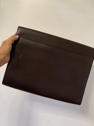 LOEWE MALETIN PORTADOCUMENTOS HOMBRE PIEL MARRON de segunda mano por 150  EUR en Barcelona en WALLAPOP