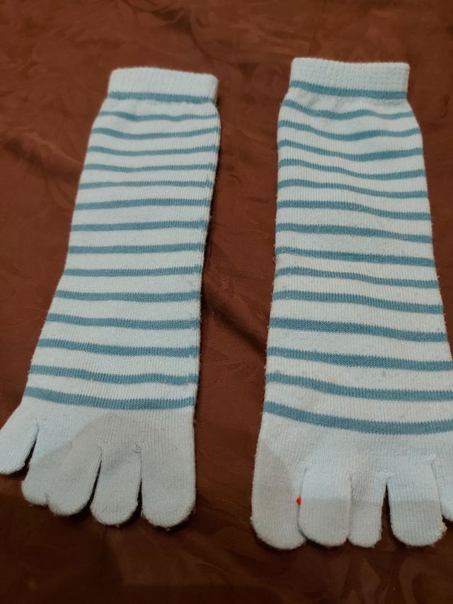 Calcetines azules de dedo ,talla 38