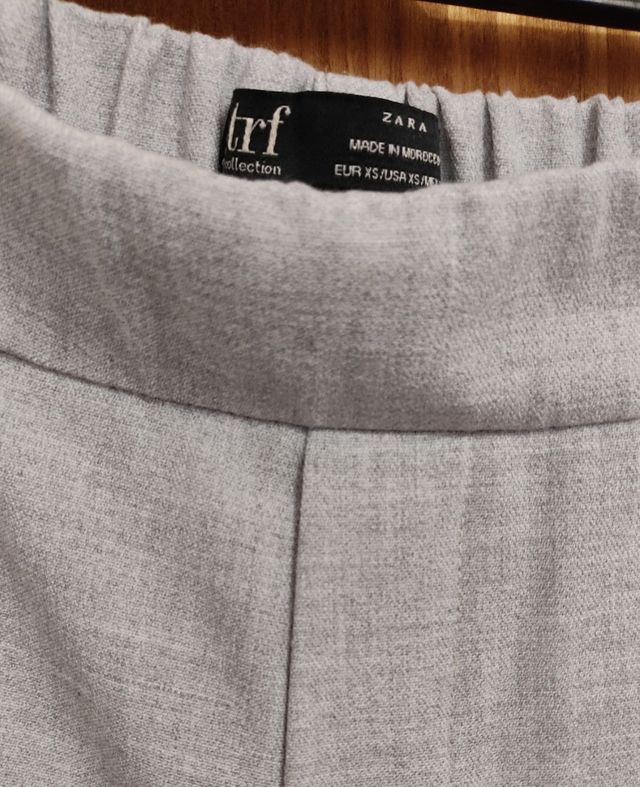 Pantalón XS por el tobillo