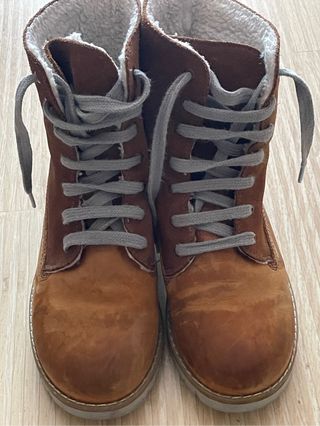 Botas altas niño Primigi marrones con borreguito de segunda mano por 25 EUR  en Villacadima en WALLAPOP