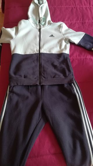 Chandal Adidas de segunda mano en Sonseca en WALLAPOP