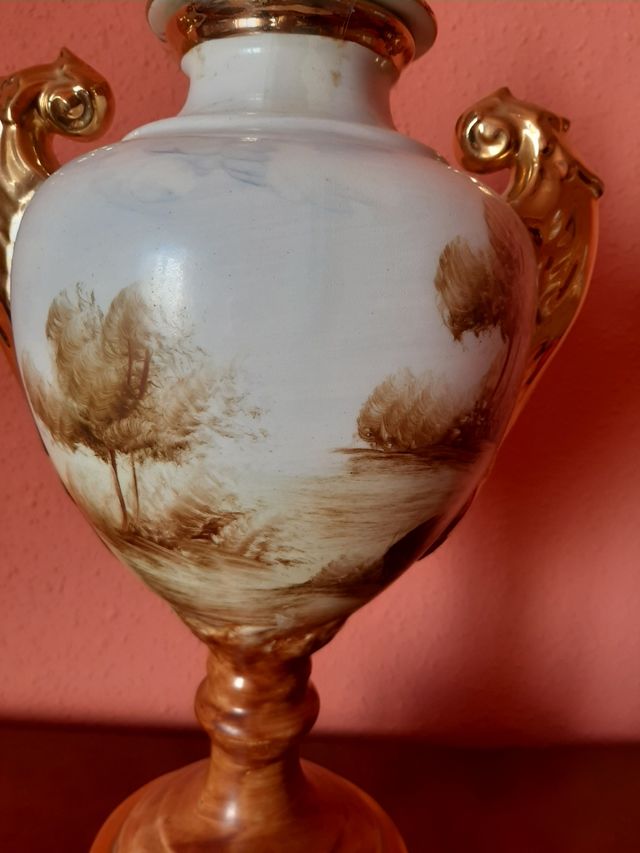 Jarrón cerámicas Oriente. Manises.