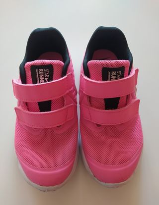Nike Star Runner 2 Kids N°27 de segunda mano por 20 EUR en Sevilla en  WALLAPOP
