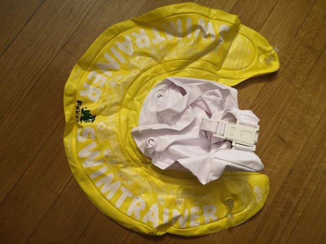 Flotador Swim Academy amarillo