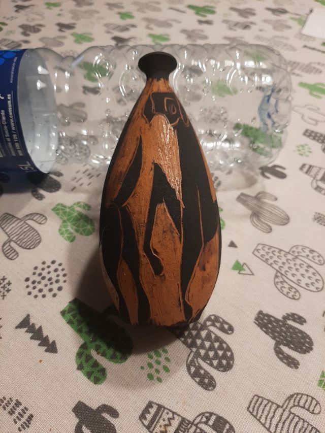 Plato y bucaro barro