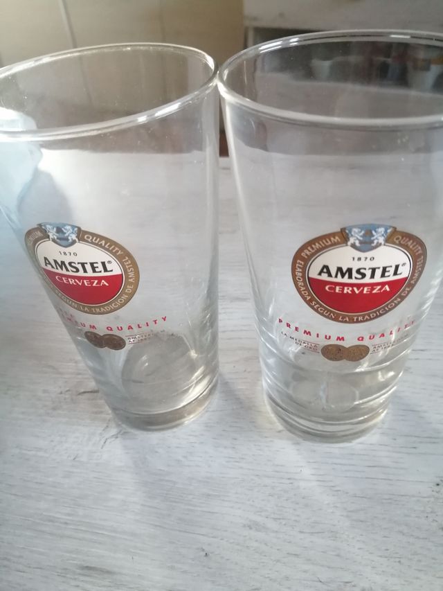 2 vasos cerveza