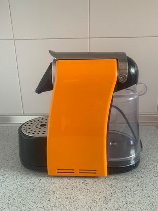 Cafetera eléctrica de segunda mano por 25 EUR en Torremolinos en WALLAPOP