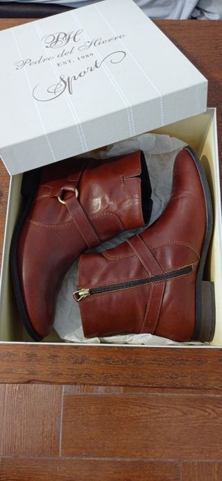 Botines de piel SKETCH Pedro del Hierro de segunda mano por 29 EUR en  Montilla en WALLAPOP