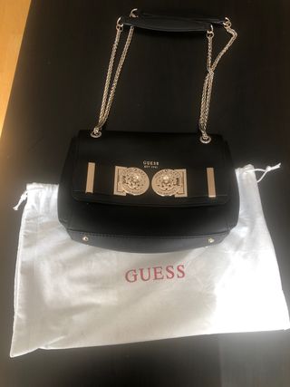 Bolso Guess original de segunda mano por 115 EUR en Canet de Mar en WALLAPOP