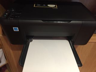 Impresora HP deskjet F2480 multifunción de segunda mano por 25 EUR en  Laredo en WALLAPOP