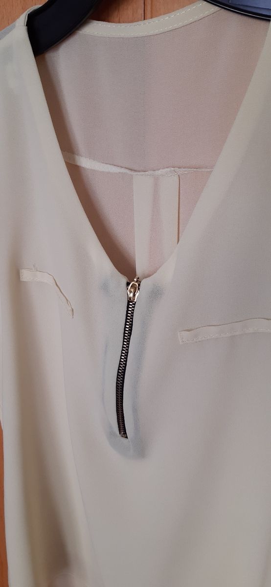 Blusa T.M amarilla sin mangas