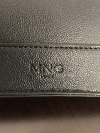 Bolso de mano hombre MANGO de segunda mano por 20 EUR en Las Gabias en  WALLAPOP