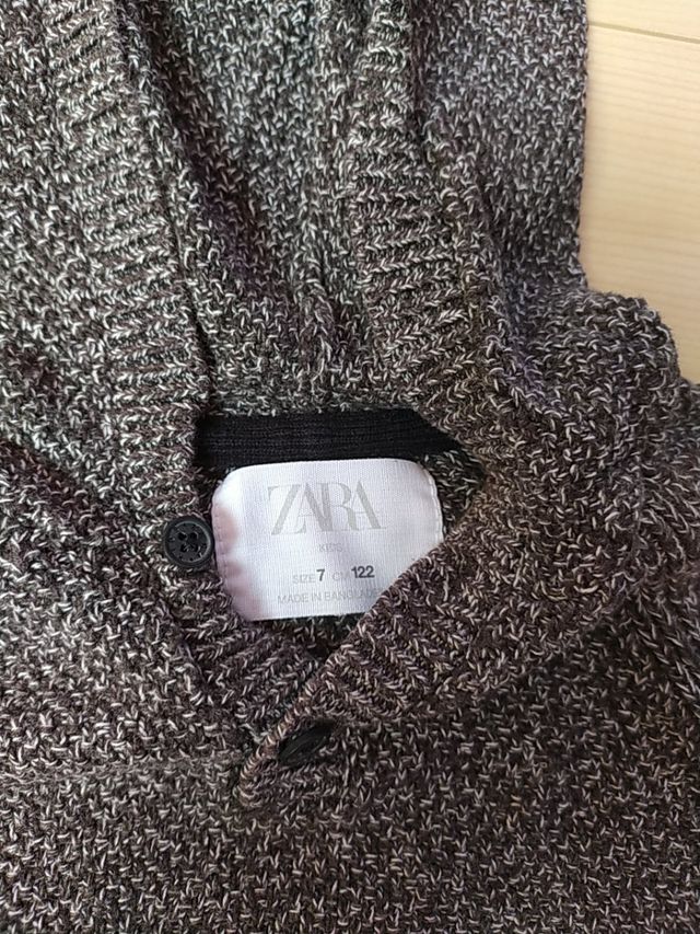 4 pantalones y 1 jersey 5-6