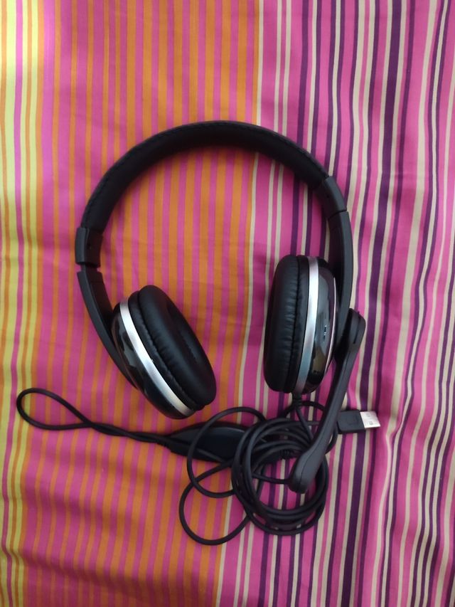 Auriculares con micrófono