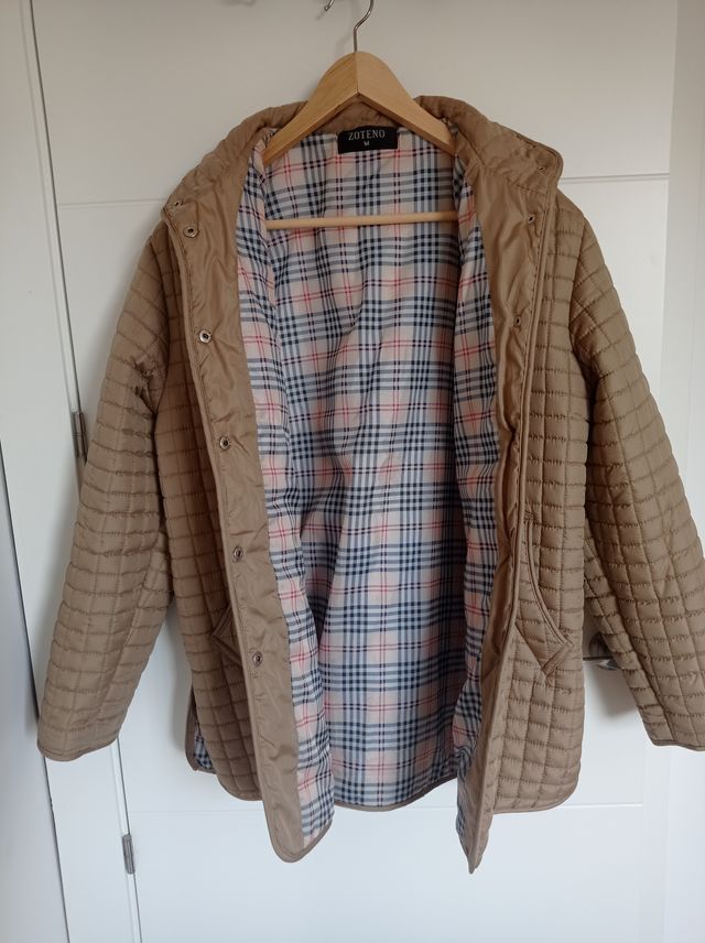 chaqueta de mujer color beige