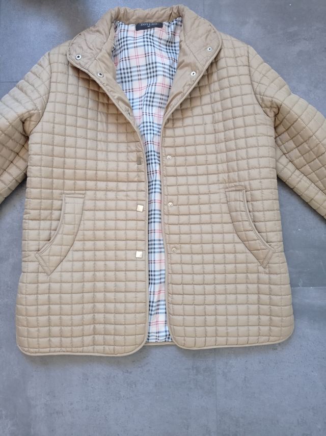 chaqueta de mujer color beige