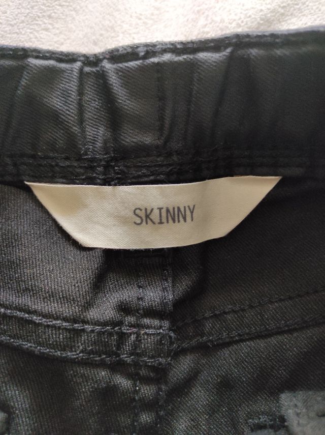 Pantalón tipo SKINNY, talla 11-12 años
