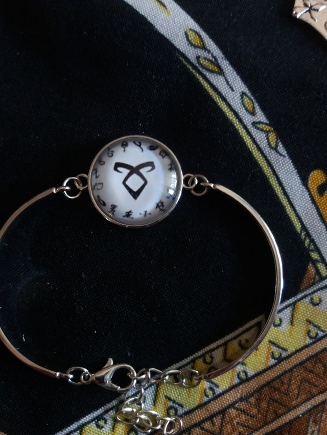 Pulsera mortal instruments