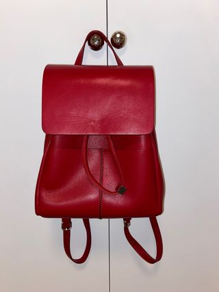 Bolso mochila roja Zara de segunda mano por 9 EUR en Elche en WALLAPOP