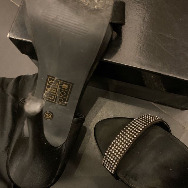 Sandalo stivaletto Roberto della croce 39