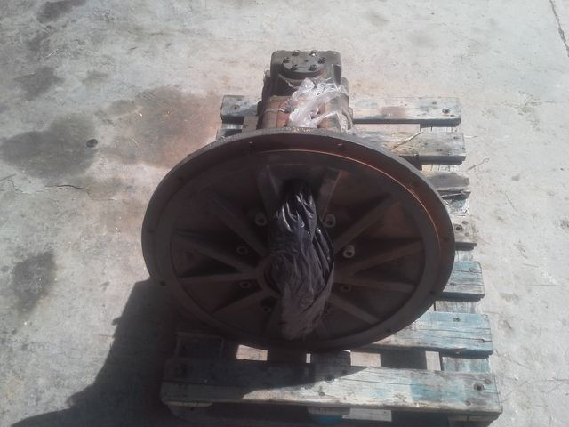 LIEBHERR 914 LITRONIC (BOMBA HIDRAULICA PRINCIPAL)