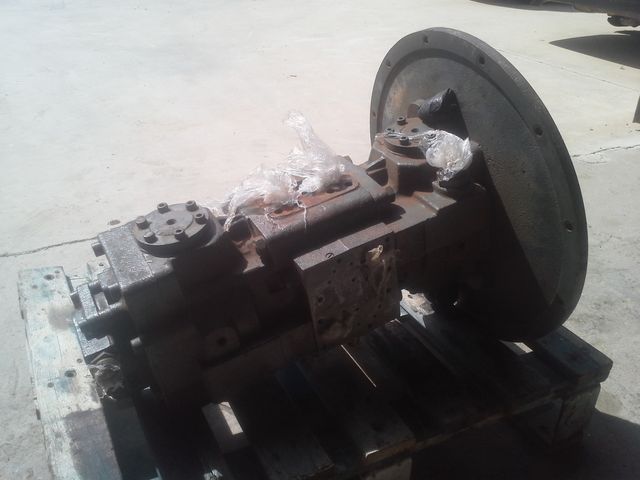 LIEBHERR 914 LITRONIC (BOMBA HIDRAULICA PRINCIPAL)