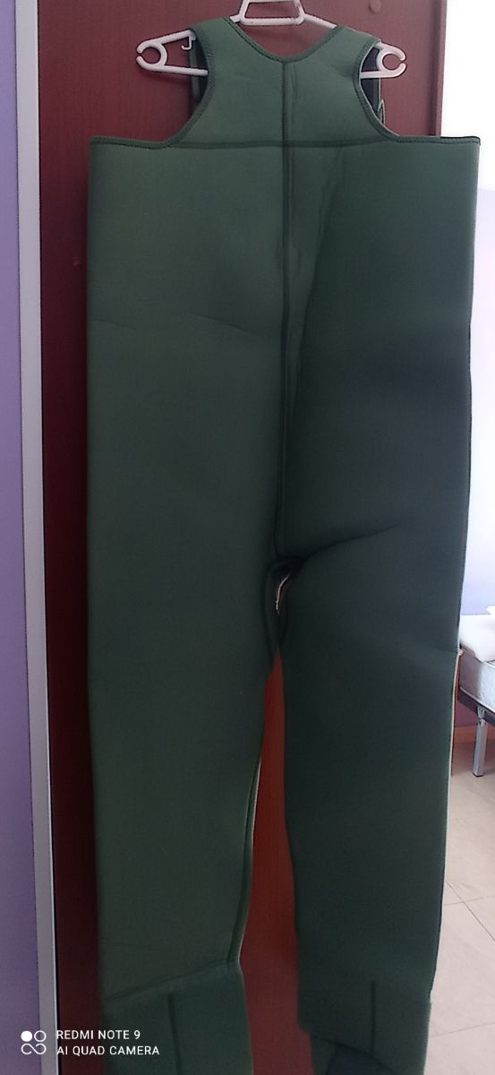 Traje seco pesca nuevo