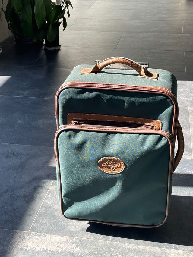 NUOVA valigia inutilizzata