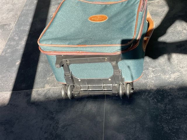 NUOVA valigia inutilizzata