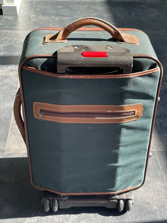 NUOVA valigia inutilizzata