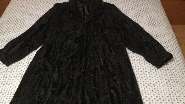 Abrigo de lomos de astracán