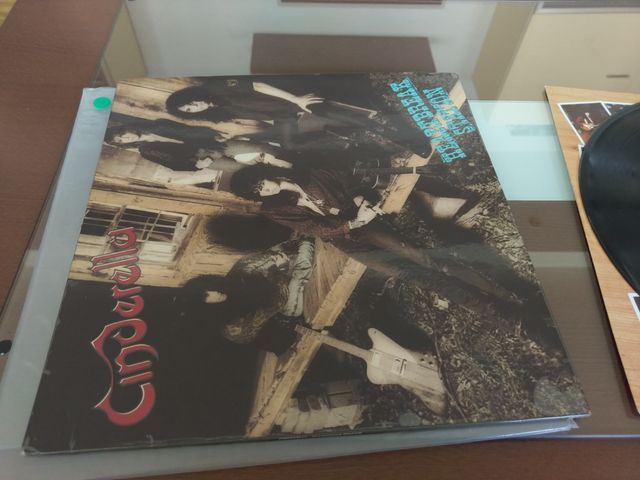 CINDERELLA HEARTBREAK STATION LP VINILO