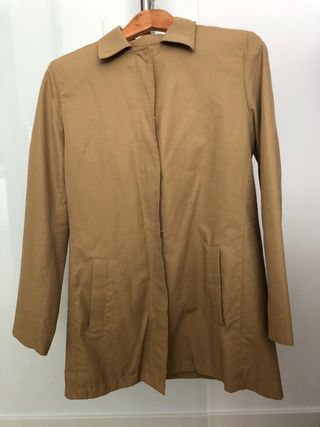 Gabardina forrada TRUCCO beis tostado 38 de segunda mano por 12 EUR en  Santiago de Compostela en WALLAPOP