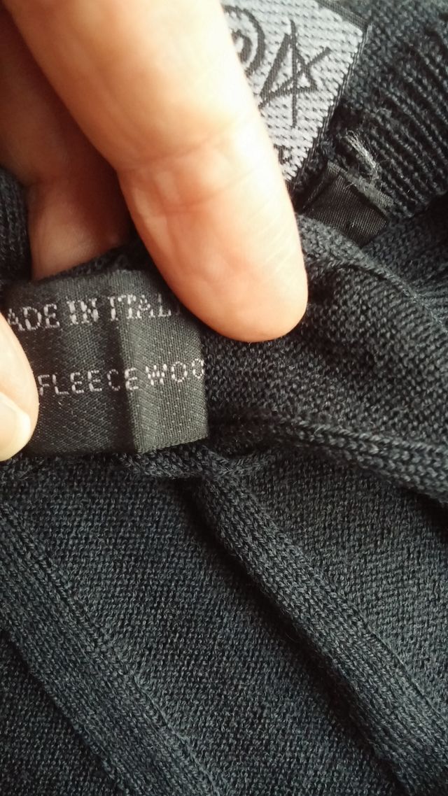 PRADA MAGLIA DI LANA A COSTE NUOVA