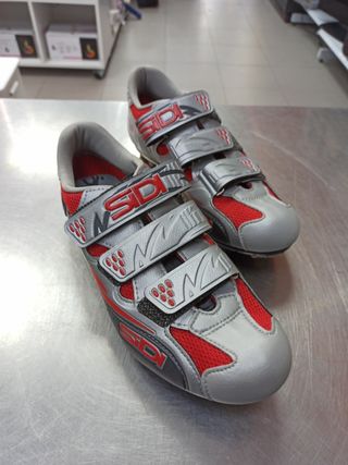 Zapatillas Ciclismo de segunda mano en Majadahonda en WALLAPOP