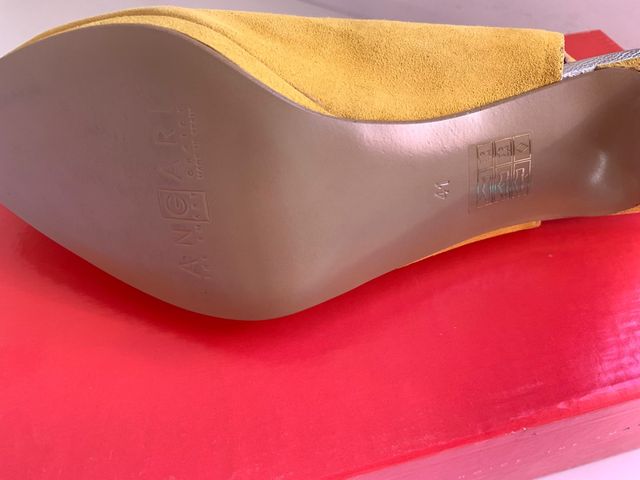 NUEVO Zapato salón destalonado Angari