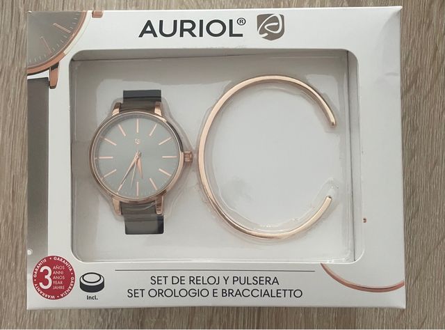 Reloj + pulsera (sin estrenar)