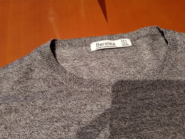suéter cuello redondo de Bershka, talla S