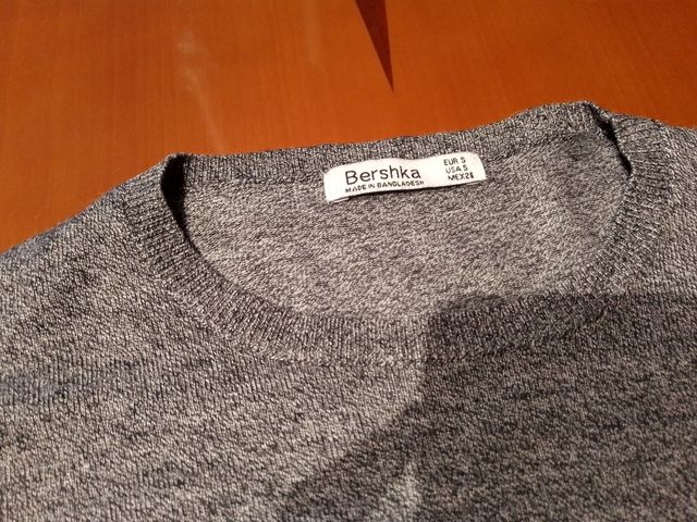 suéter cuello redondo de Bershka, talla S