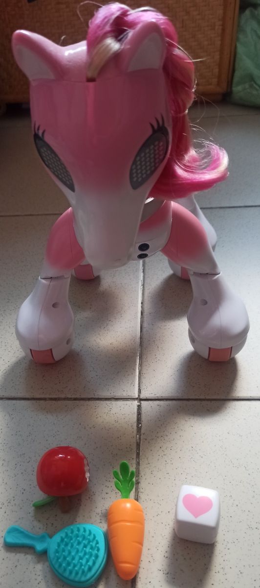 zoomer pony interactivo