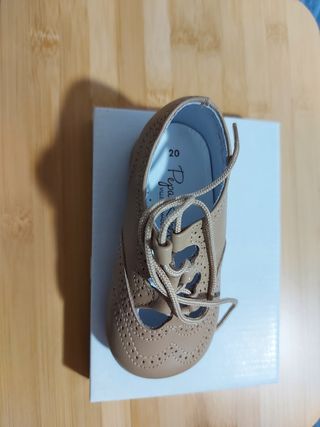 Zapato bebé. talla 20 de segunda mano por 20 EUR en La Ñora en WALLAPOP