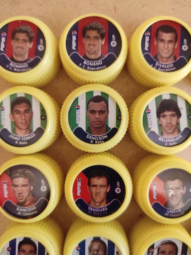 LOTE de chapas y tapones retro futbol