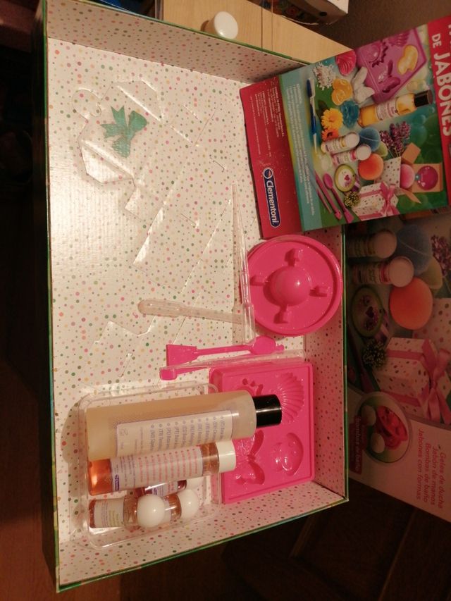 FABRICA DE HACER JABONES