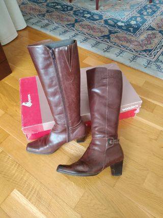 Botas marrones piel Wonders 37 de segunda mano por 25 EUR en Los Dolores en  WALLAPOP