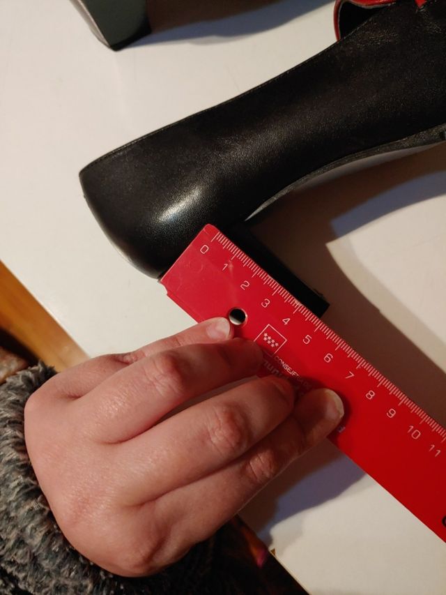 Zapatos de piel de Maria Jaen. T. 37